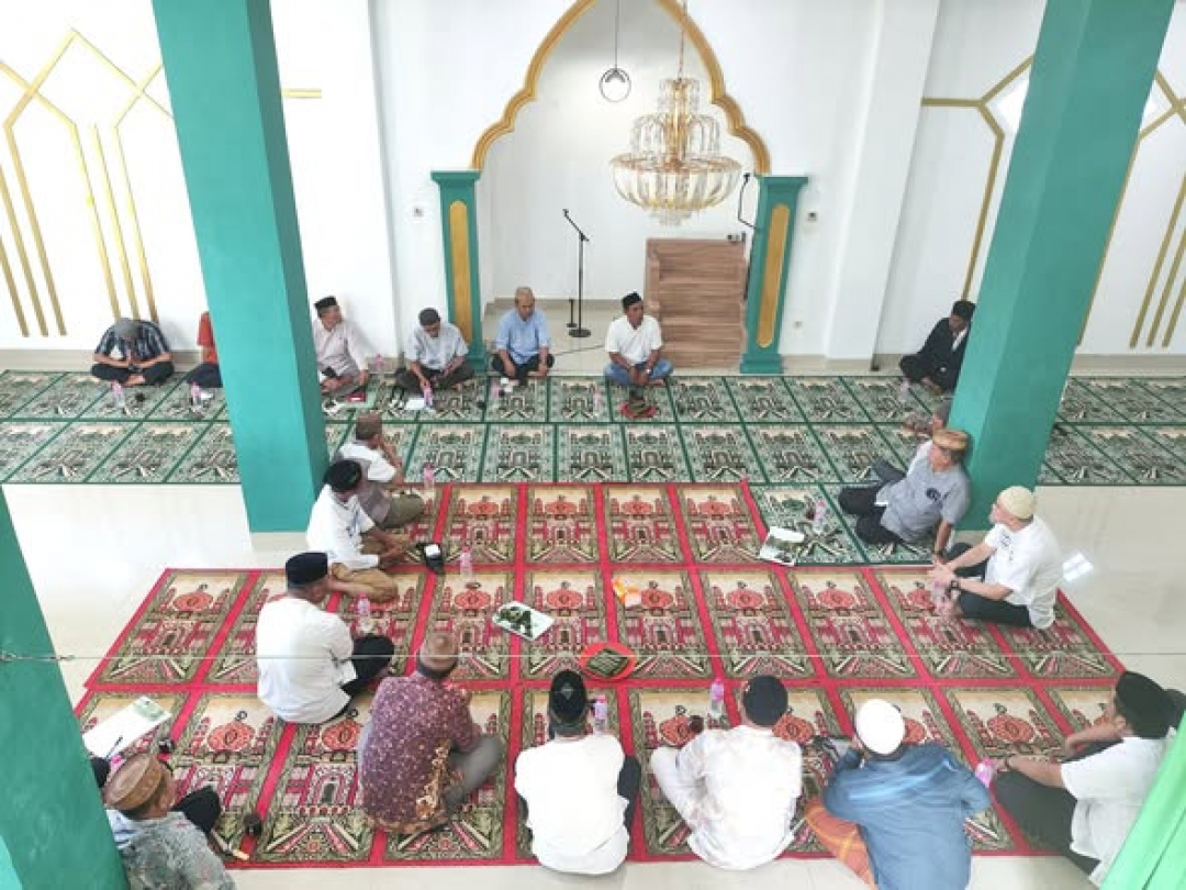 Suasana Masjid           